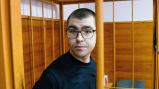 Редактор Ura.ru Аллаяров признал вину в даче взятки полицейскому