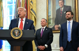 Трамп сообщил о переговорах США и Ирана с участием Вэнса и Уиткоффа