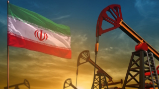 Трамп рассматривает контроль над нефтью Ирана для давления на Китай в торговых переговорах – Bloomberg