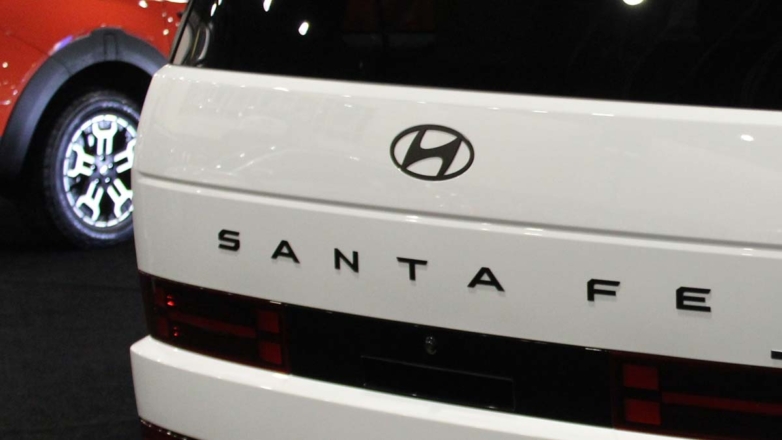 Новый гибрид Hyundai: Santa Fe получит задний электропривод