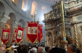 Благодатный огонь из Иерусалима доставят в Москву в субботу вечером