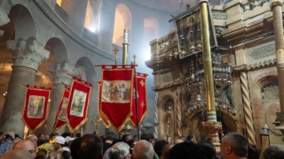 Благодатный огонь из Иерусалима доставят в Москву в субботу вечером