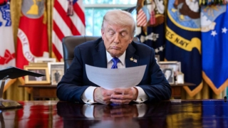 США начнут очистку Ормузского пролива от мин