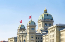 Швейцария внесла девять российских военных в санкционный список