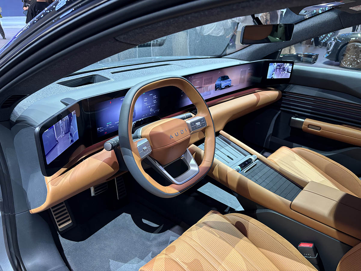 Электрический кроссовер AUDI E7X
