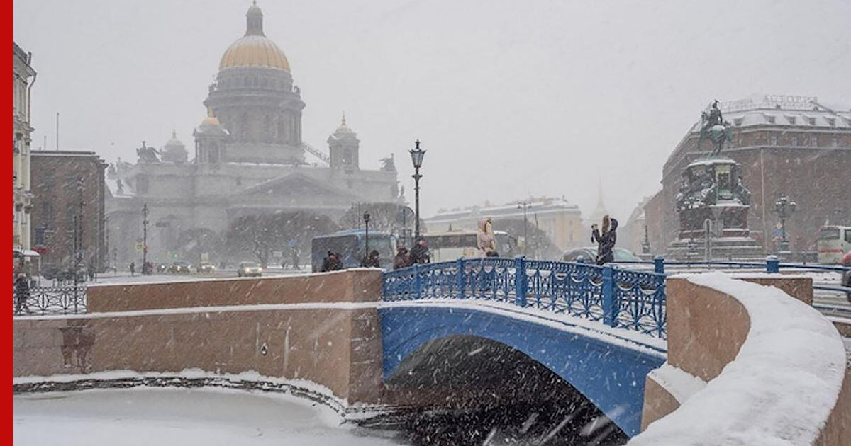 Санкт Петербург снег